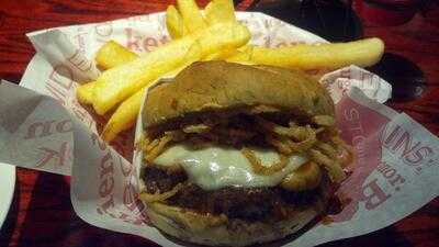 Red Robin Gourmet Burgers