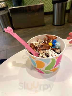 Yogurtland