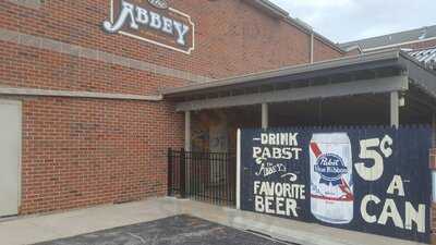 The Abbey, De Pere