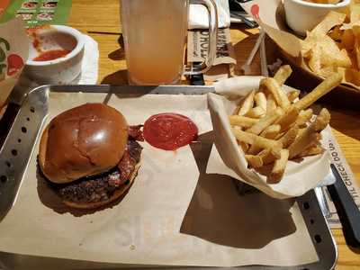 Chili's Grill & Bar, Salem