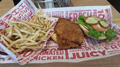 Smashburger, Emeryville