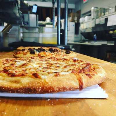 Bellacino's Pizza & Grinders, West Bloomfield