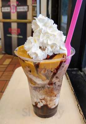 Baskin-Robbins, Wayne