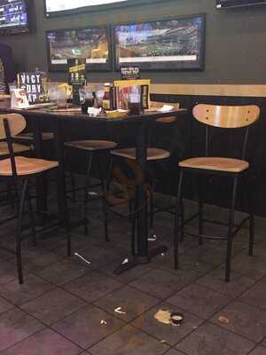 Buffalo Wild Wings - Taylor Square, Reynoldsburg