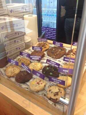 Insomnia Cookies, Indiana