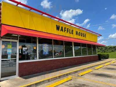 Waffle House, Russellville