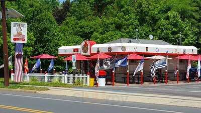 Captain Paul's Firehouse Dogs, Lawrenceville