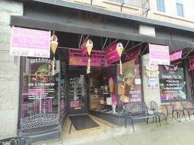Hillbilly Bakeshop and Icecream and Creamery, Mount Airy