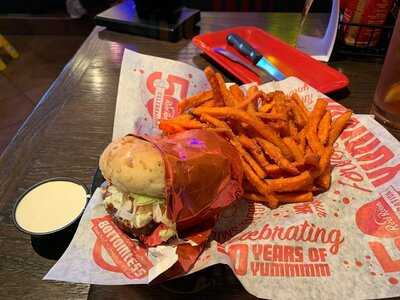 Red Robin Gourmet Burgers