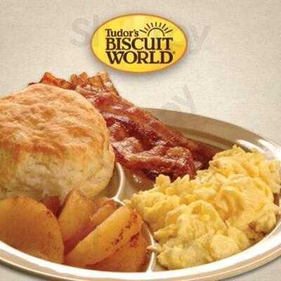 Tudor's Biscuit World, Ashland