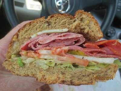 DiBella's Subs, Newington