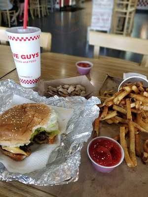 Five Guys, Voorhees