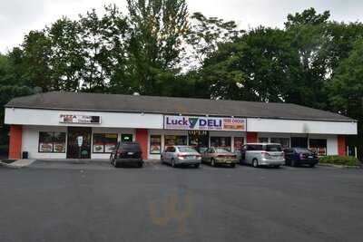 Lucky7 Deli And Food Store