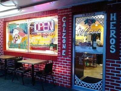 Villano's Pizza & Italian Restaurant, Hudson