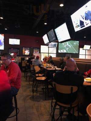 Buffalo Wild Wings Grill & Bar