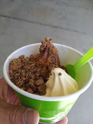 Ian's Yogurt, Martinez