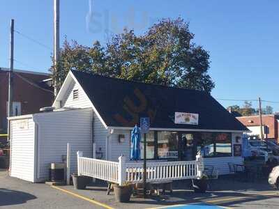 The Village Deli, Ridgefield