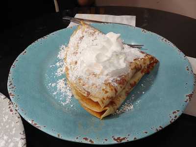 Crepes N Creme