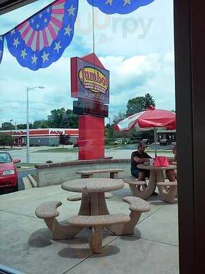 Jumbo's Frozen Custard, West Bend