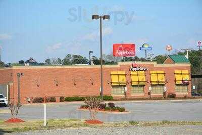 Applebee's, Benton