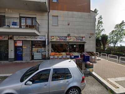 Veronica Caffe, Roma