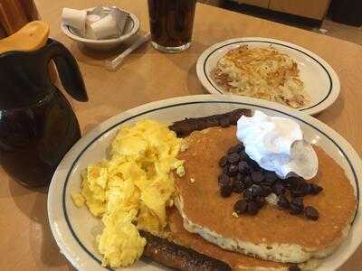 iHop, Evans