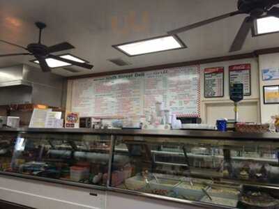 6th Street Deli, Norco