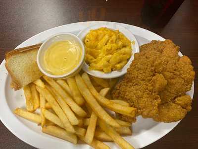 Sister's Family Restaurant, Loganville