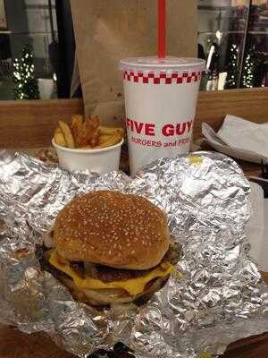 Five Guys, Bristol