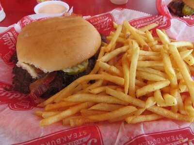 Freddy's Frozen Custard And Steakburgers