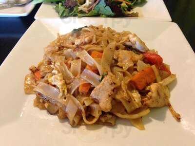 Zapp Noodle&market Thai Restaurant, O'Fallon