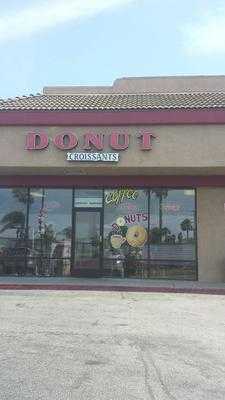 Second Street Donut Shop, Norco