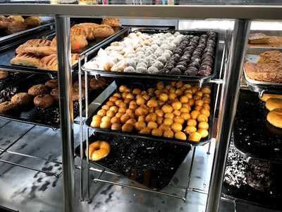 WINCHELL'S DONUT HOUSE, San Fernando