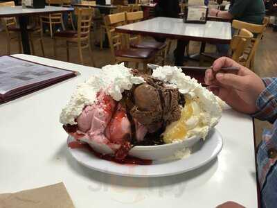 Knudsen's Restaurant-ice Creamery