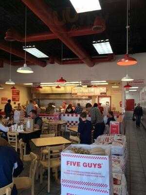 Five Guys Dacula, Dacula