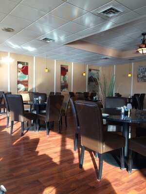 Paradise Lake Front Restaurant & Lounge, Moses Lake