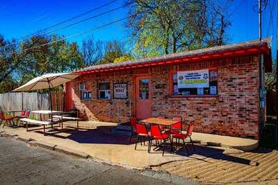 Morris Neal’s Handy Hamburgers, Cleburne