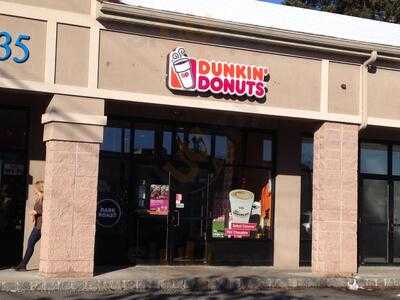 Dunkin', Livingston