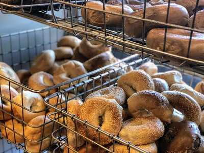 Super-Duper Bagels, Livingston