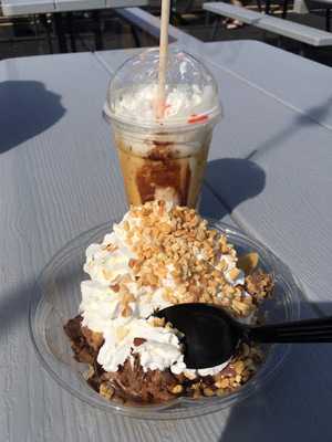 Attleboro Dels and Ice Cream, Attleboro