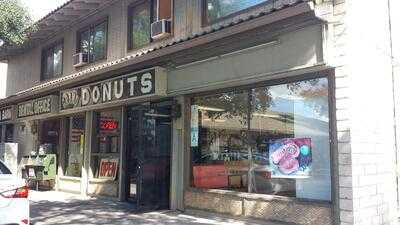 Grand Donuts