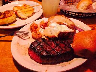 Texas Roadhouse, Arnold