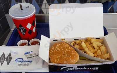 Superdawg Drive-in