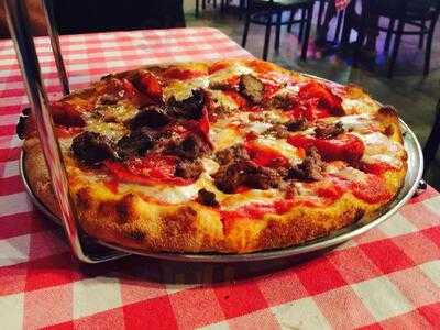 Lou's Wood Fire Pizza, Del Rio