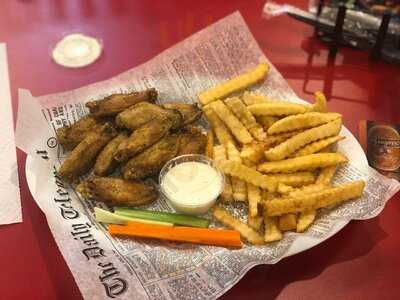 World of Wings, Calhoun