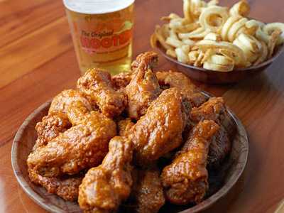 Hooters - Melrose Park, Melrose Park