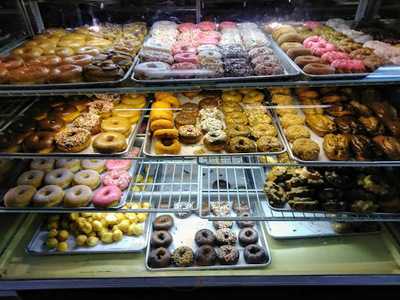 Happy Donuts, Albany