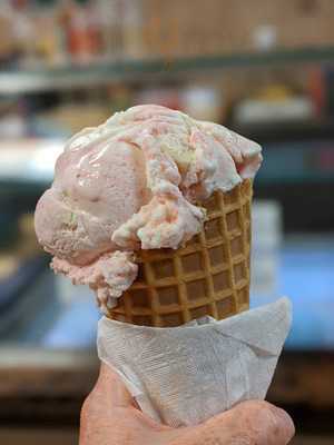 Scoop And Twist Ice Cream