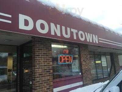 Donutown, Redford