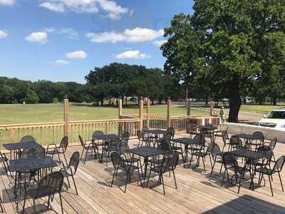 Moontower at The Oaks, Corsicana